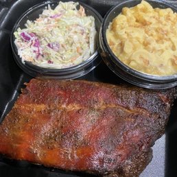 Bay-B-Back Ribs with coleslaw and Mac n cheese Bay-B-Back Ribs with coleslaw and Mac n cheese