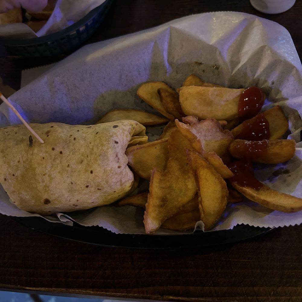 Grilled chicken bacon ranch wrap with fries Grilled chicken bacon ranch wrap with fries