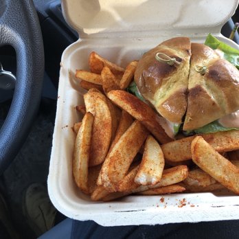 La Casita - Burger and fries - Gluten-Free Near Me - Kittery, Maine La Casita - Burger and fries - Gluten-Free Near Me - Kittery, Maine