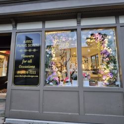 Marie's Floral Designs