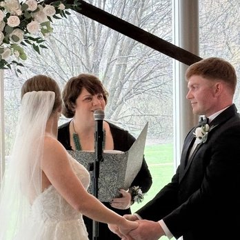 Blown Away Blow Dry Bar - Officiated my niece's wedding! - Hair Stylists Near Me - Saint Louis, Missouri