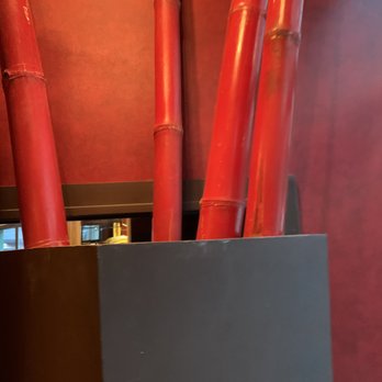 Texas de Brazil - Pittsburgh - Red decor at the Texas de Brazil of Pittsburgh. - Brazilian Near Me - Pittsburgh, Pennsylvania Texas de Brazil - Pittsburgh - Red decor at the Texas de Brazil of Pittsburgh. - Brazilian Near Me - Pittsburgh, Pennsylvania