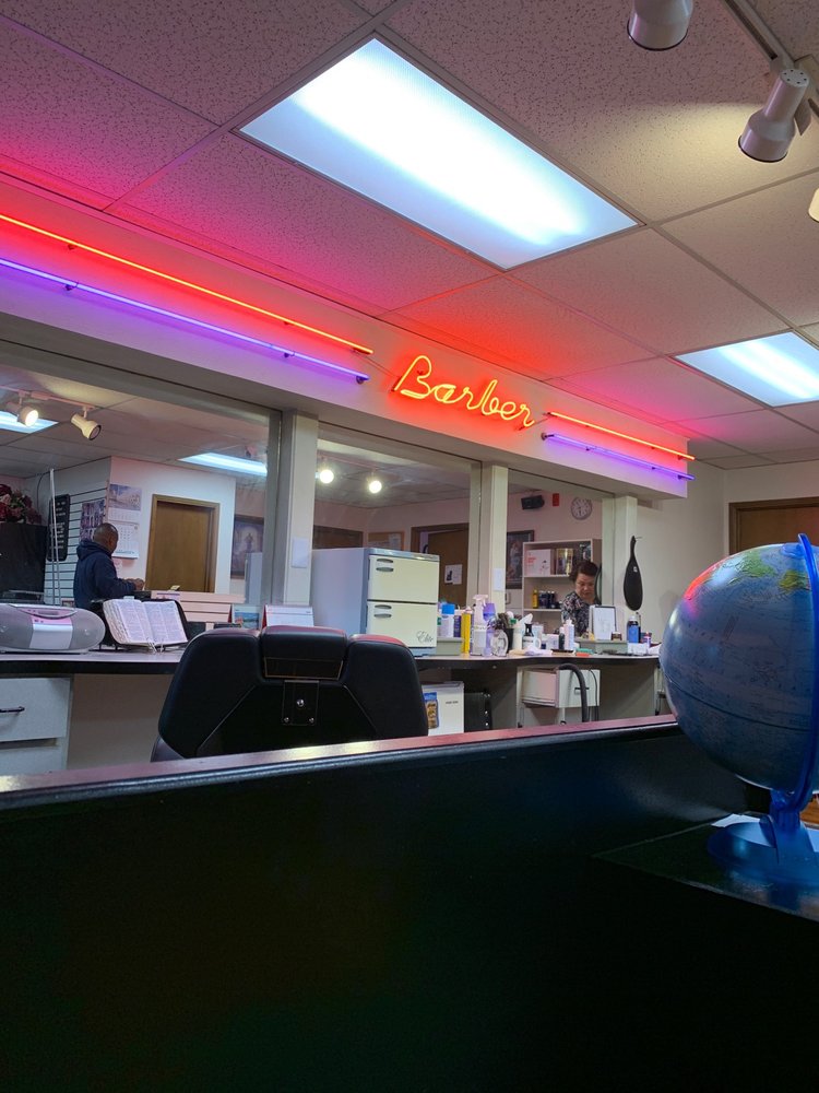 HEADS UP 17 Reviews Barbers 30620 Pacific Hwy S