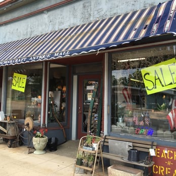 Schoolcraft Antique Mall - storefront - Antiques Near Me - Schoolcraft, Michigan
