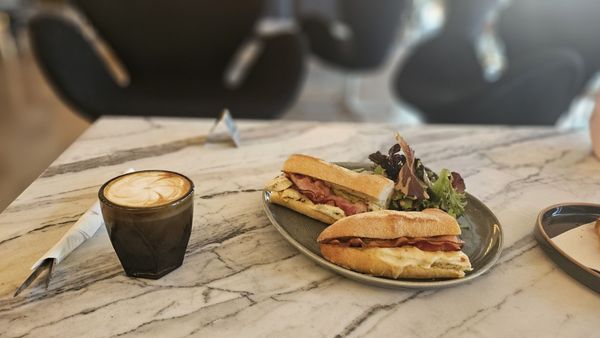 Baguette Cafe by null