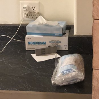 Red Sands Hotel - Face masks available at the front desk, but not being utilized - Hotels Near Me - Torrey, Utah