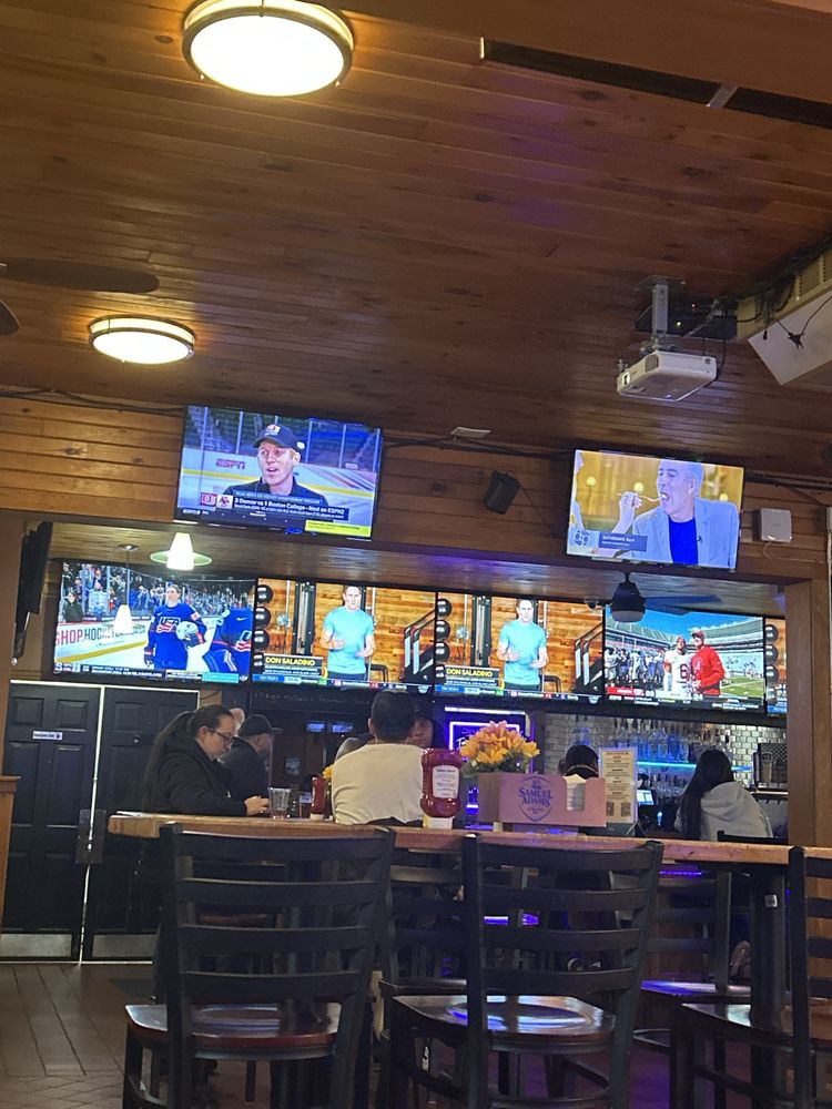 The Hen House Sports Bar & Grille Image
