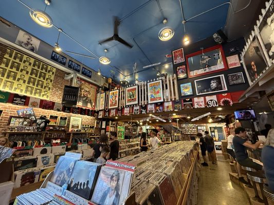 Easy Street Records & Cafe by null