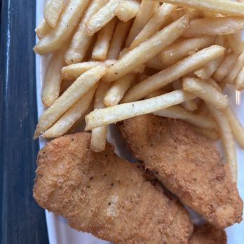 CREW Ogunquit - Chicken nugs - Seafood Near Me - Ogunquit, Maine