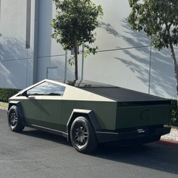 Car wrapped PPF in military green Car wrapped PPF in military green