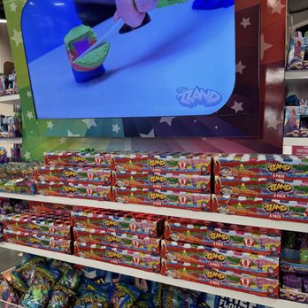 Toys R Us - Toy Stores Near Me - East Rutherford, New Jersey Toys R Us - Toy Stores Near Me - East Rutherford, New Jersey
