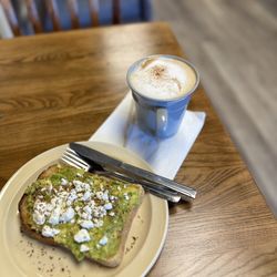 Vale Coffee Shoppe - Great customer service. Yummy !!