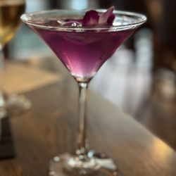 Monterey Coastal Cuisine - Gin fiz
