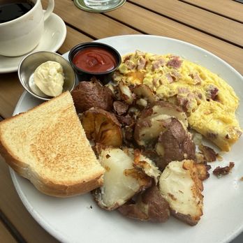 Caroline - Egg scramble with potatoes - Bakeries Near Me - Austin, Texas