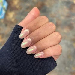 Studio Nails