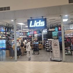 Lids - Storefront