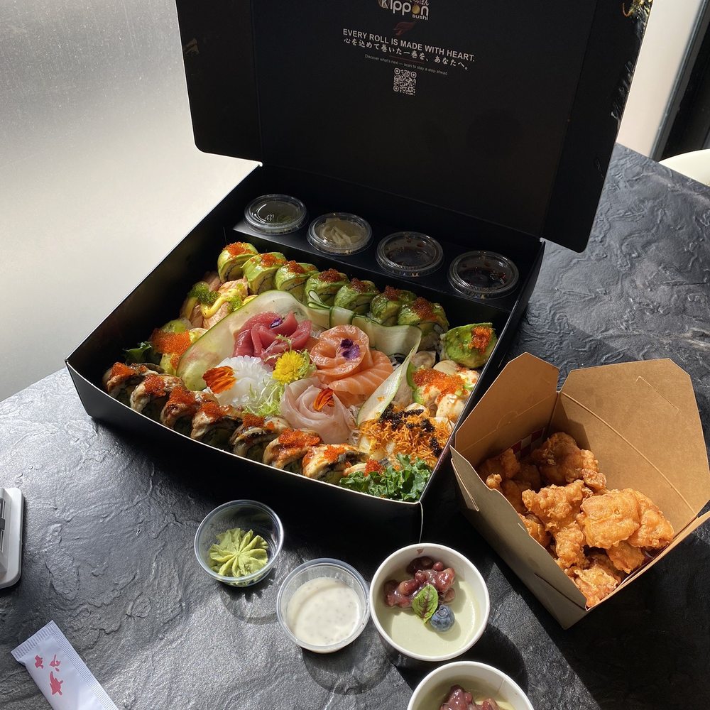 Kippon Sushi - Floral Feast set - Sushi Bars Near Me - Markham, Ontario