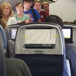 United - What is wrong with this picture?  LOL!  REALLY!!??