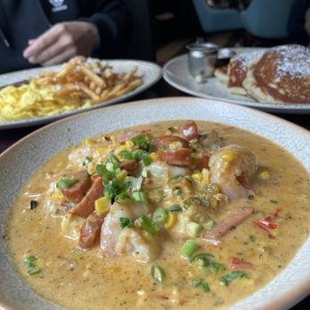 Royal Restaurant - SHRIMP & GRITS G - Breakfast & Brunch Near Me - Alexandria, Virginia Royal Restaurant - SHRIMP & GRITS G - Breakfast & Brunch Near Me - Alexandria, Virginia