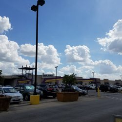 Park North Shopping Center - Your voice is too cloud
