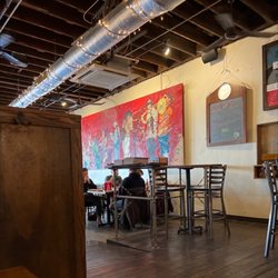 Five Points Pizza - Dinning room
