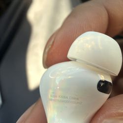 Costco - Fake airpods sold by costco