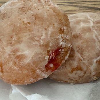 Tas-T-O's Donuts - Raspberry Jelly !!! - Donuts Near Me - Ocala, Florida