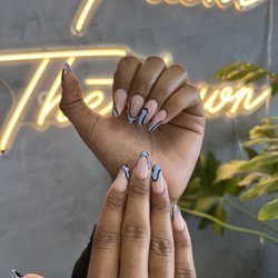 Nail Expo - Acrylic with design