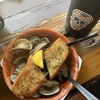 DJ's Clam Shack - Garlic Steamed Middle Neck Clams - Seafood Near Me - Key West, Florida DJ's Clam Shack - Garlic Steamed Middle Neck Clams - Seafood Near Me - Key West, Florida