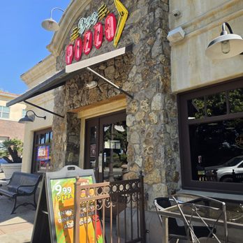 999 Pizza - Entrance - Pizza Near Me - Camarillo, California 999 Pizza - Entrance - Pizza Near Me - Camarillo, California