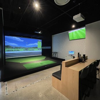 X-Golf - Westbury - an indoor golf course - Golf Lessons Near Me - Westbury, New York X-Golf - Westbury - an indoor golf course - Golf Lessons Near Me - Westbury, New York