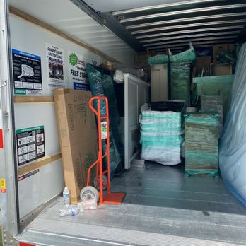 South Shore Movers - Expertly Packing a 4 bedroom into a 20 footer in Scituate. - Packing Services Near Me South Shore Movers - Expertly Packing a 4 bedroom into a 20 footer in Scituate. - Packing Services Near Me