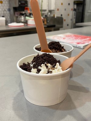 Cuzzy’s Ice Cream Parlor by null