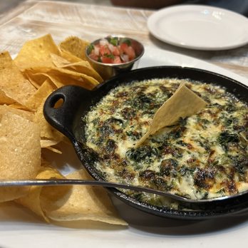 Local Table - Garden Oaks/Oak Forest - Cast-iron Spinach Artichoke Dip - Desserts Near Me - Houston, Texas