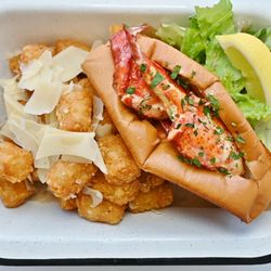 Brown Bag Seafood - Lobster Roll