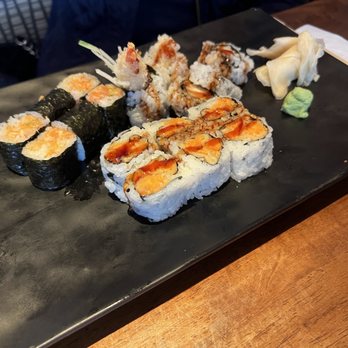 Sapporo Sushi House - Sushi Bars Near Me - Staten Island, New York