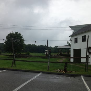 Hogan's Cider Mill - Golf course on farm - Venues & Event Spaces Near Me - Burlington, Connecticut