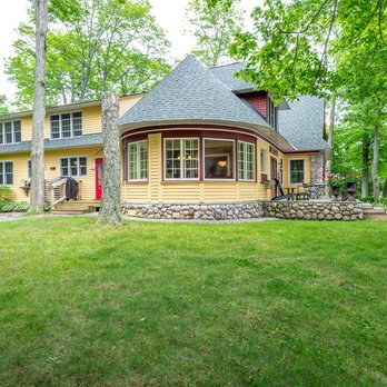 Sandra Pate - This one of a kind cottage, is for sale. The Lakehouse, Bobcaygeon, Kawartha Lakes. For more info visit: thinkoutsidethelines.ca - Real Estate Agents Near Me - Toronto, Ontario Sandra Pate - This one of a kind cottage, is for sale. The Lakehouse, Bobcaygeon, Kawartha Lakes. For more info visit: thinkoutsidethelines.ca - Real Estate Agents Near Me - Toronto, Ontario