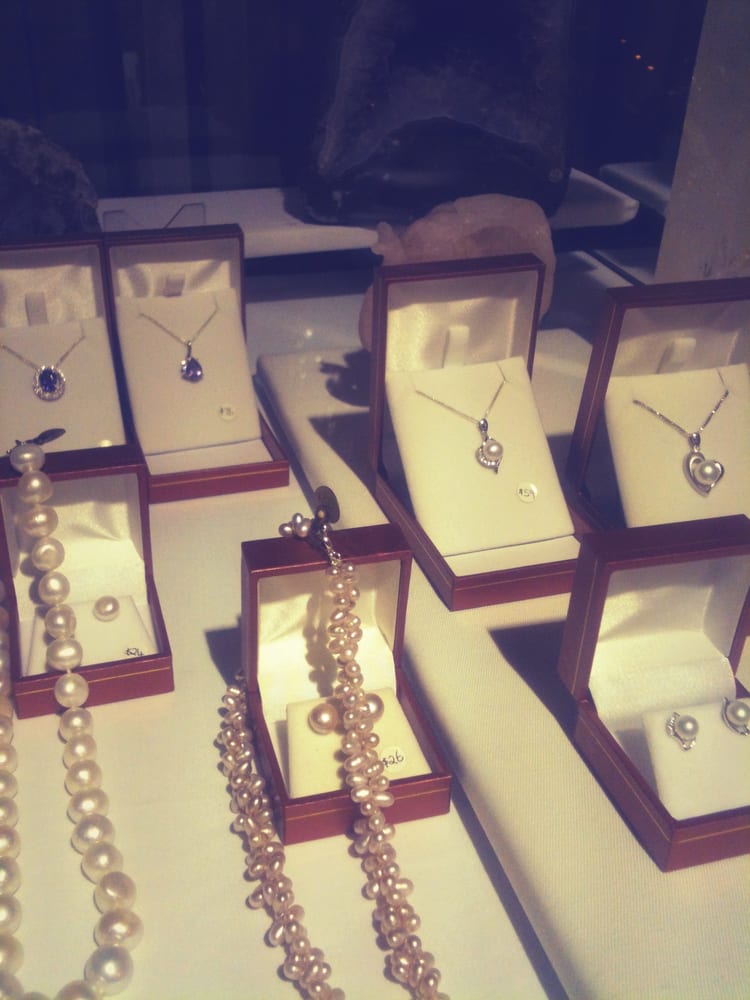 ROCK SHOP BRISBANE Updated September 2024 193 Adelaide St, Brisbane