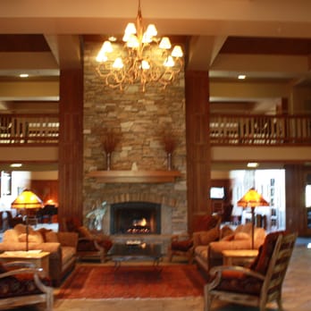 Running Y Resort - Lounge - Hotels Near Me - Klamath Falls, Oregon Running Y Resort - Lounge - Hotels Near Me - Klamath Falls, Oregon