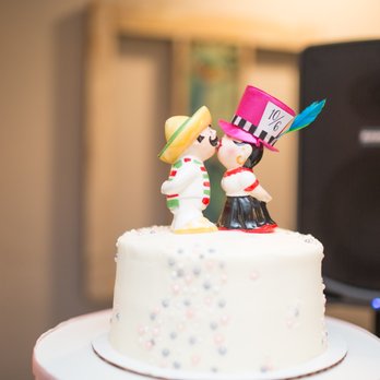 Smallcakes Stuart - Customized cake Rhett at Smallcakes Stuart created for our wedding day - Cupcakes Near Me - Stuart, Florida