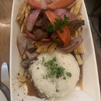 Limón - Lomo saltado - Peruvian Near Me - Oakland, California