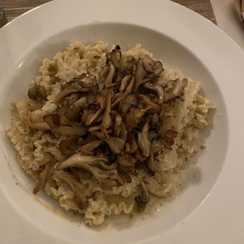 Grano Arso - Malfadine (maitake mushrooms, cheese, homemade pasta) - Italian Near Me - Chester, Connecticut