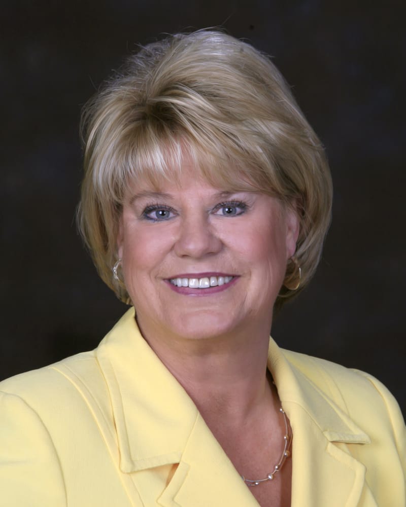 MINDI JOHNSON MARKEL REALTY GROUP 393 E Riverside Dr, St. Utah Real Estate Agents