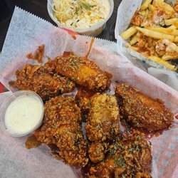 CM Chicken - Garlic Mild Wings (FYI: flats and drumsticks)