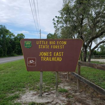 Little Big Econ State Forest - Trailhead Sign - Hiking Near Me - Geneva, Florida Little Big Econ State Forest - Trailhead Sign - Hiking Near Me - Geneva, Florida