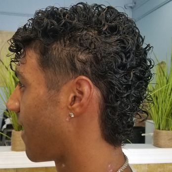 Rayzor's Edge Services - Hair Salons Near Me - St. Cloud, Florida