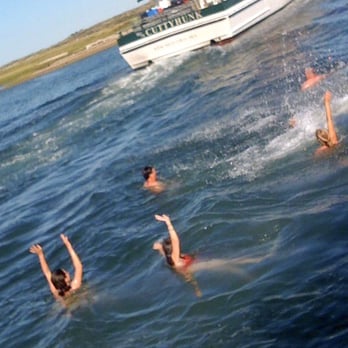 The Avalon Inn - swimming fun off the dock! - Hotels Near Me - Cuttyhunk, Massachusetts