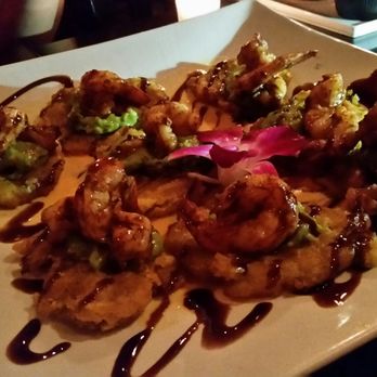 Incas Grill Peruvian kitchen - Appetizer special, fried plantains with shrimp and guacamole - Peruvian Near Me - Staten Island, New York