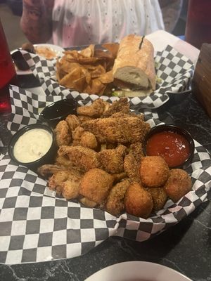 Lincoln's Roadhouse by null